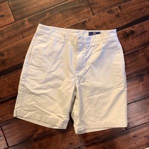 Men's Vineyard Vines Khaki Shorts - Size 33